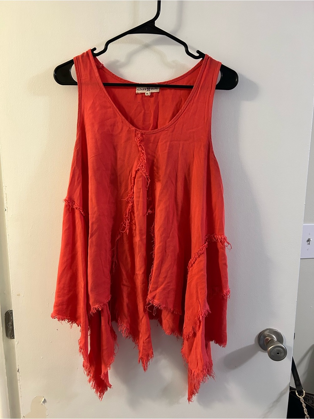 Coral Altar’d State Boho Asymmetrical Tank M